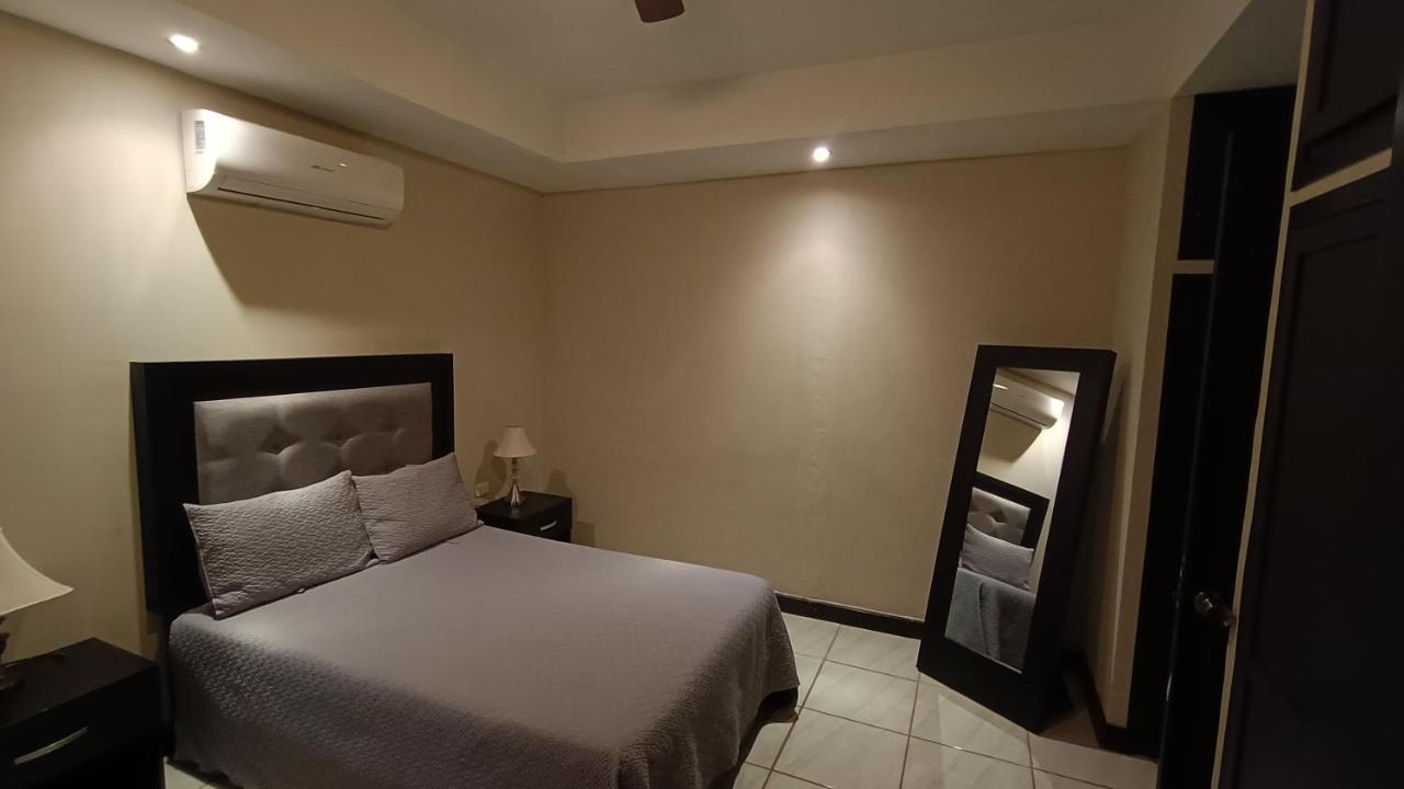 Suites Entrelagos Ciudad Obregón Exterior foto
